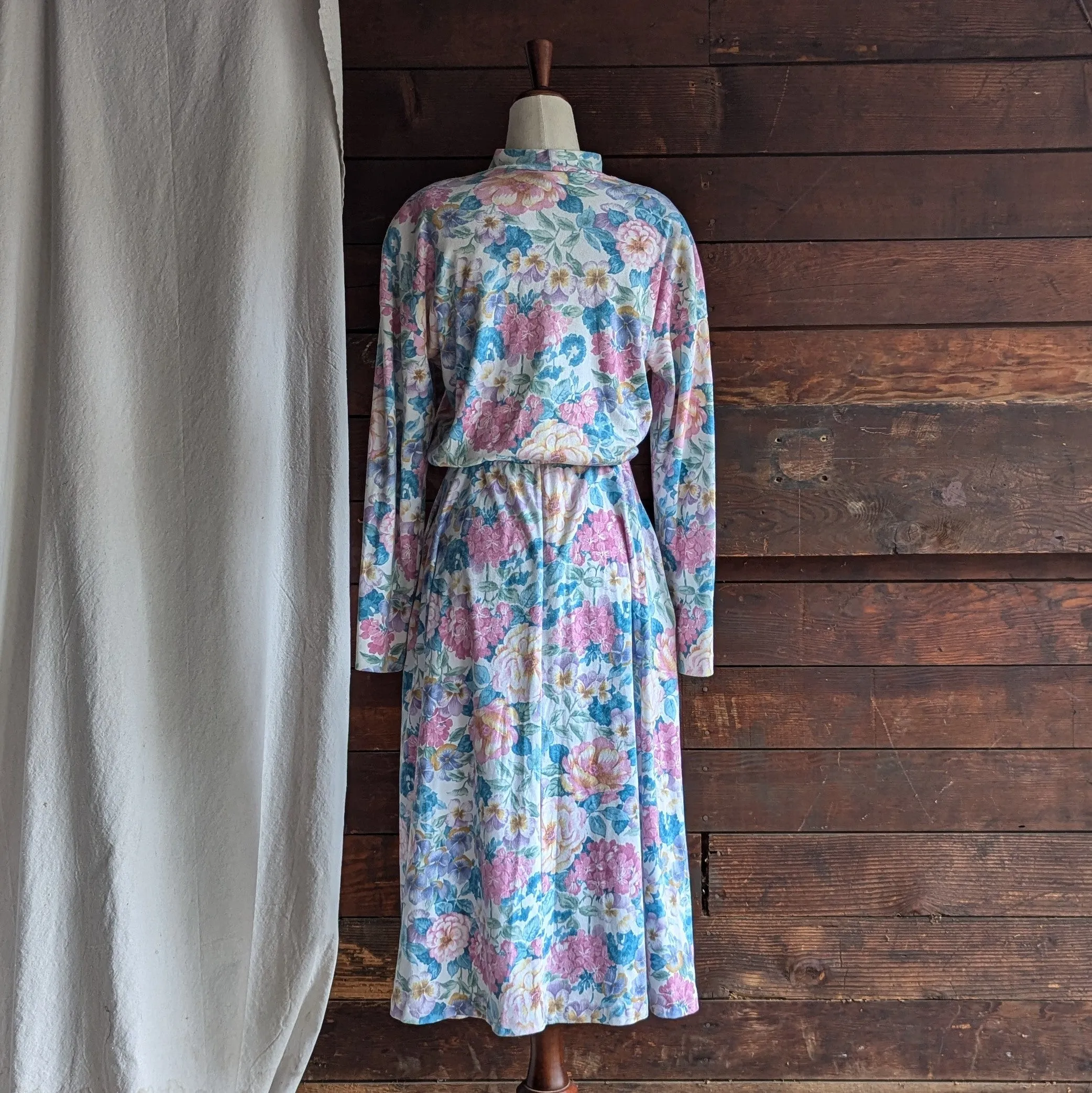 80s/90s Vintage Pale Floral Turtleneck Dress