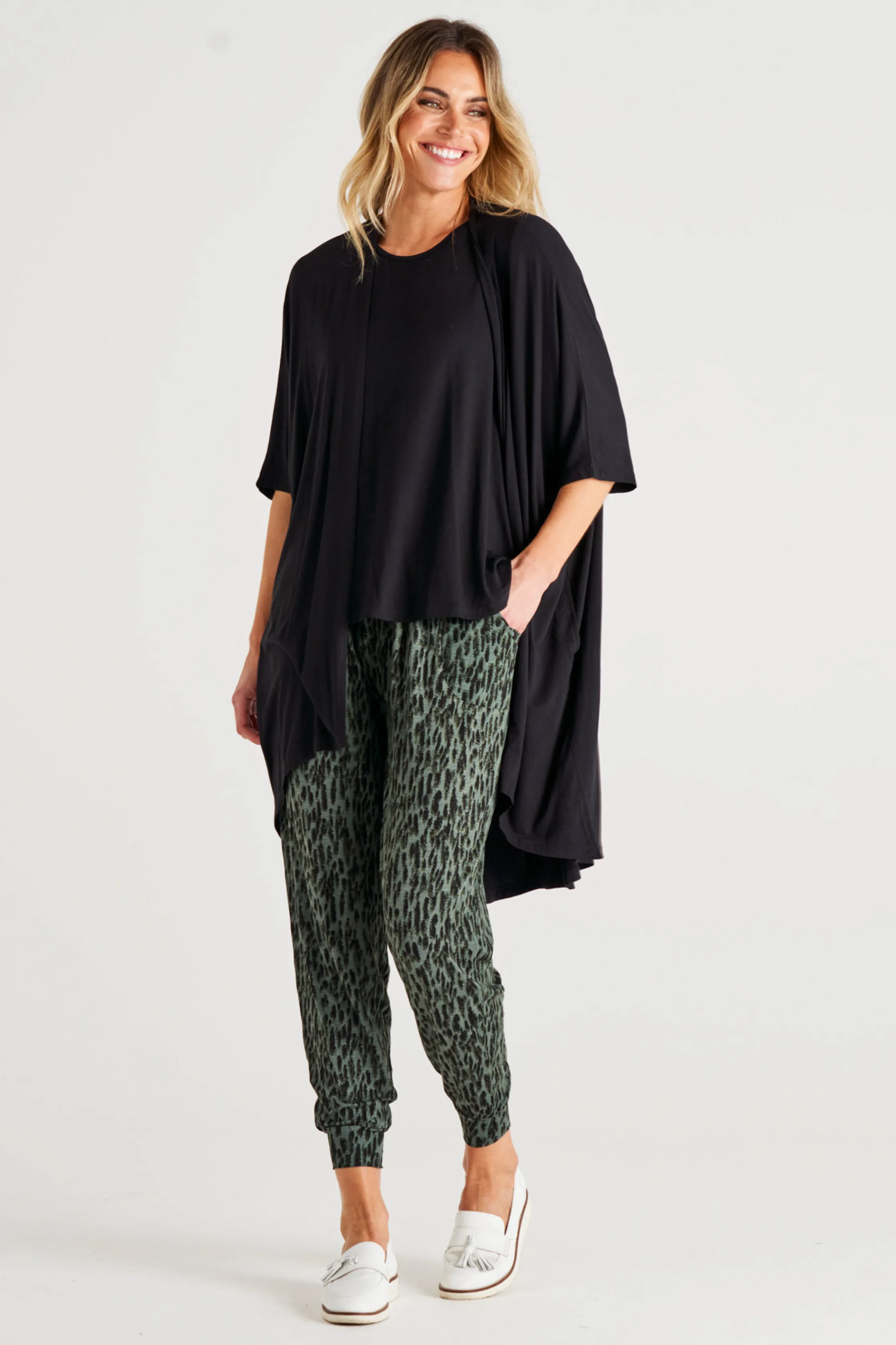 MAGNOLIA CARDIGAN - Black