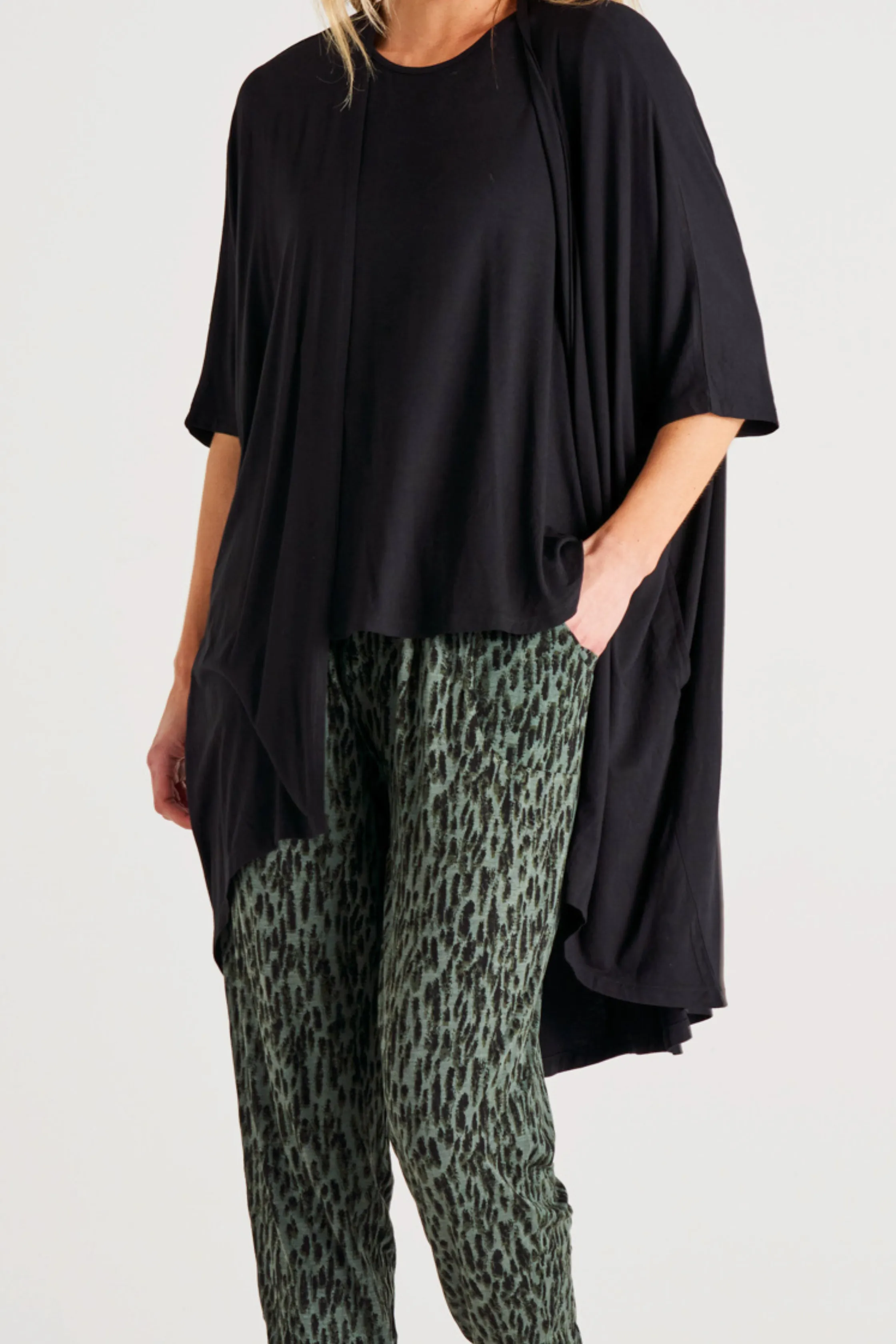 MAGNOLIA CARDIGAN - Black