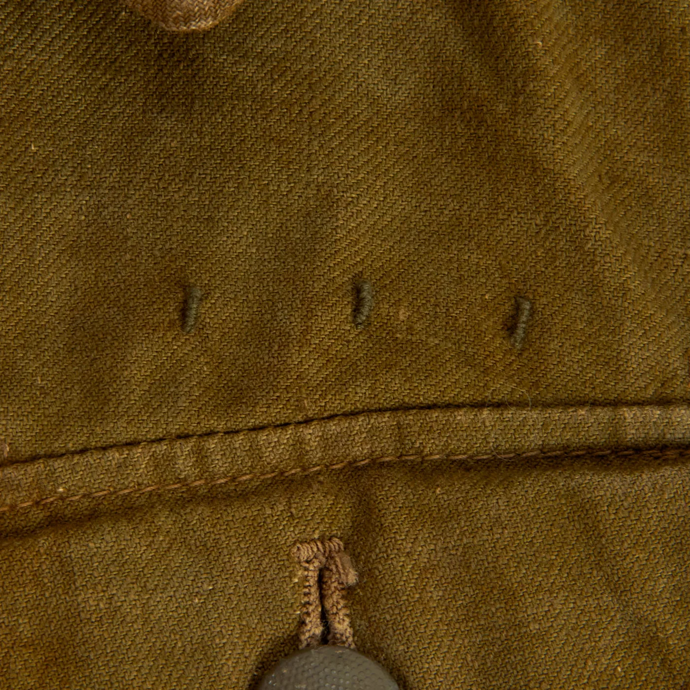 Original German WWII Afrika Korps Panzer Tank Hauptmann's M43 Tropical Tunic with Felt DAK Cuff Title