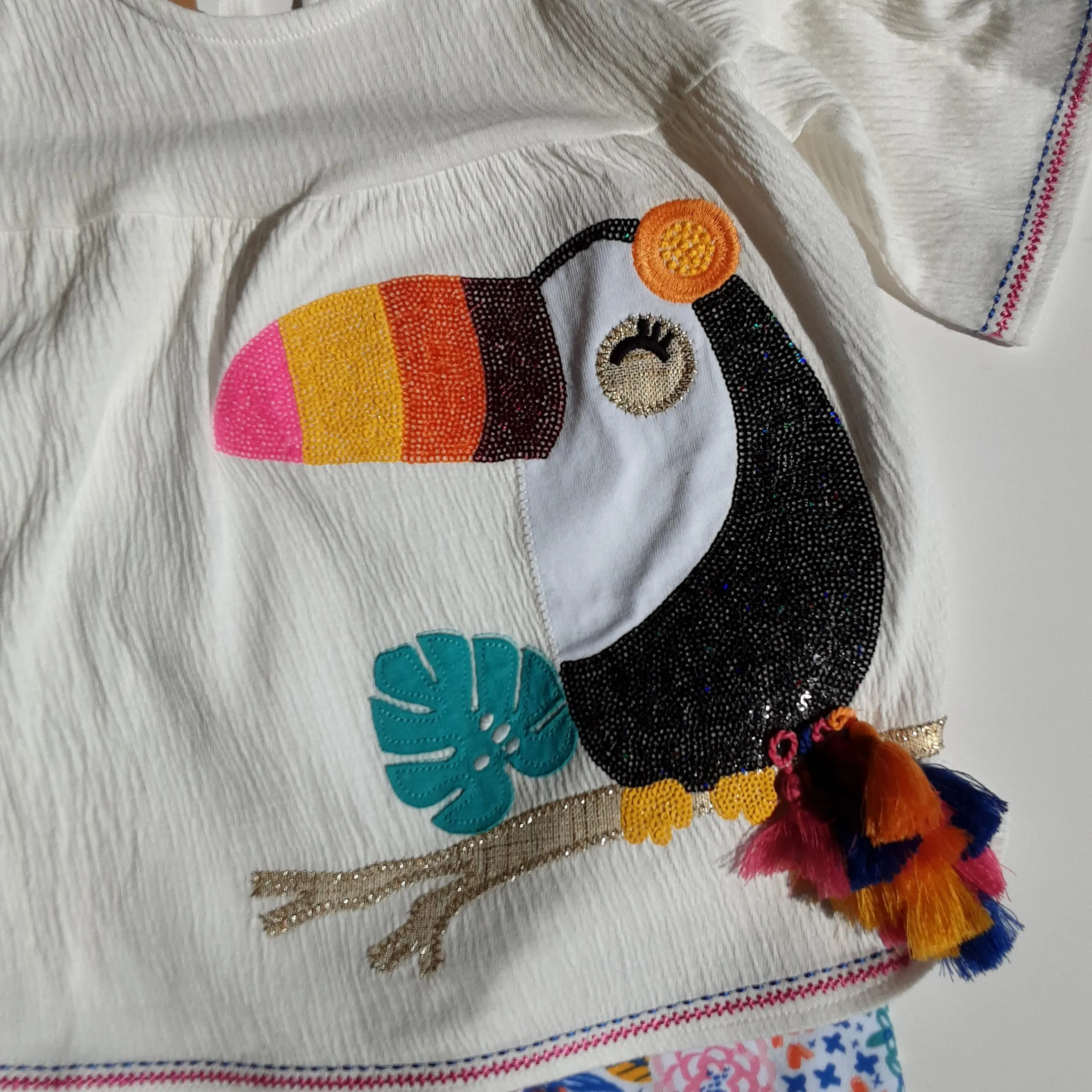 Toucan Bell Sleeve Tunic Capri Set